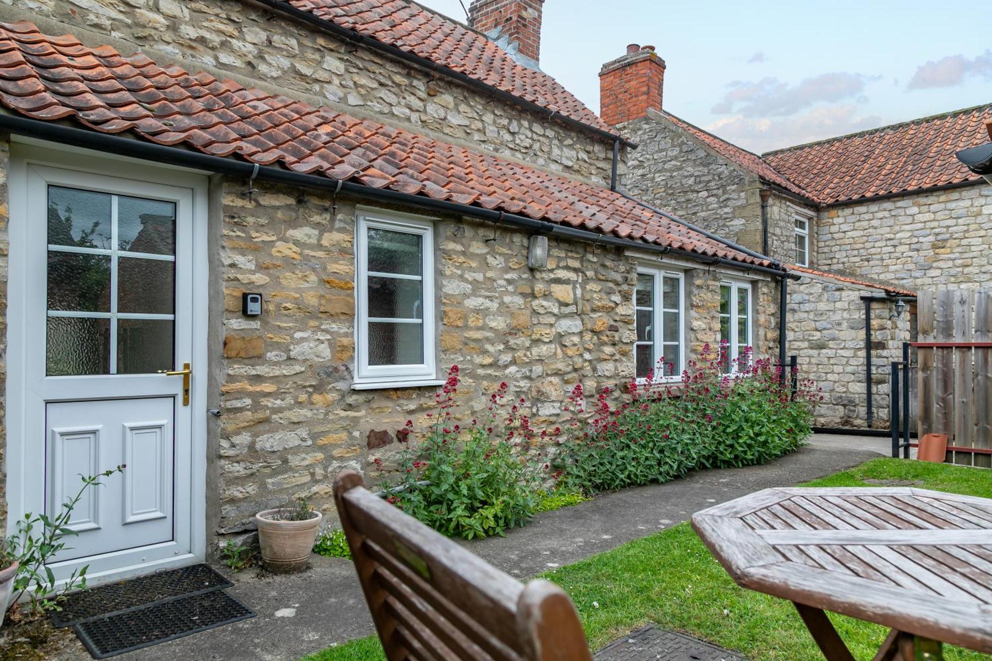 Pretty Yorkshire Stone Cottage Harome 外观 照片